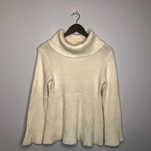 Cream/White Turtleneck Sweater